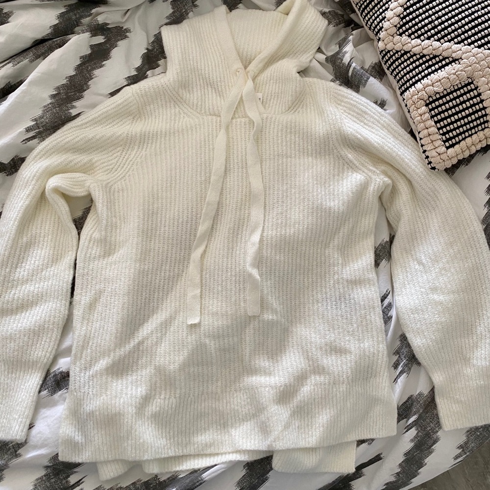 NWT GAP super soft pullover hoodie